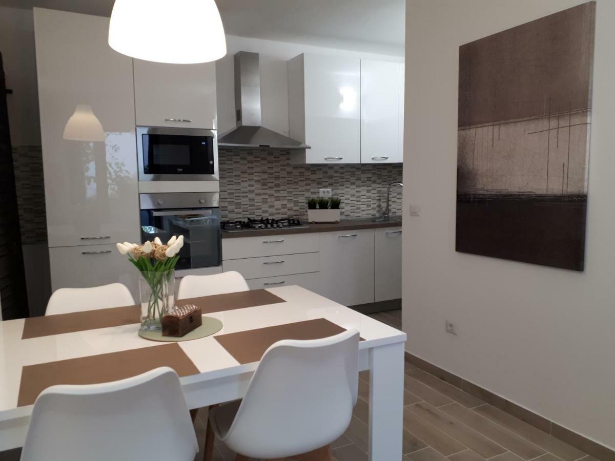 Villa Zoe 포레치 외부 사진